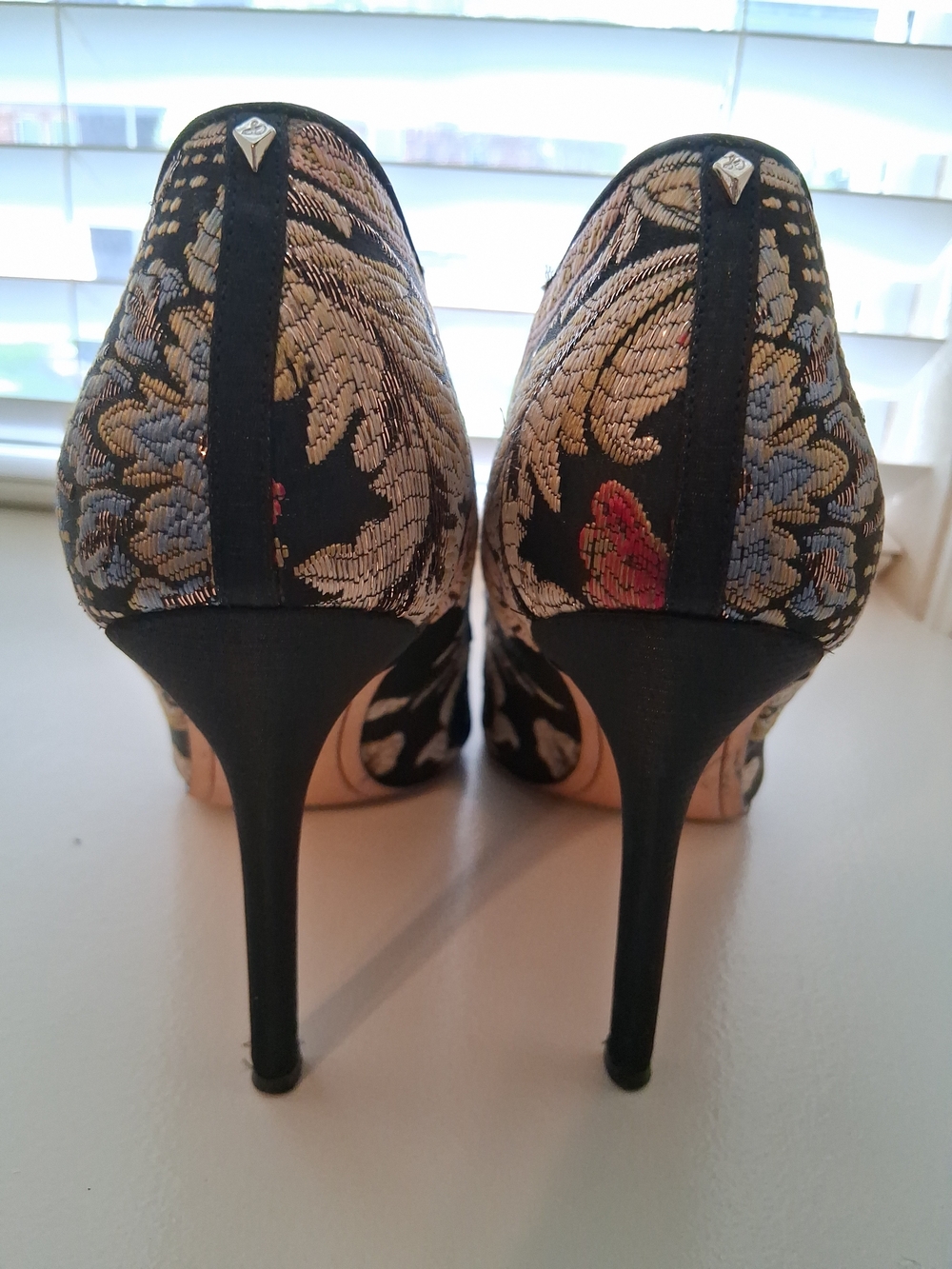 Sam Edelman Black Floral Brocade Pointed Toe Pumps - Picture 2 of 5